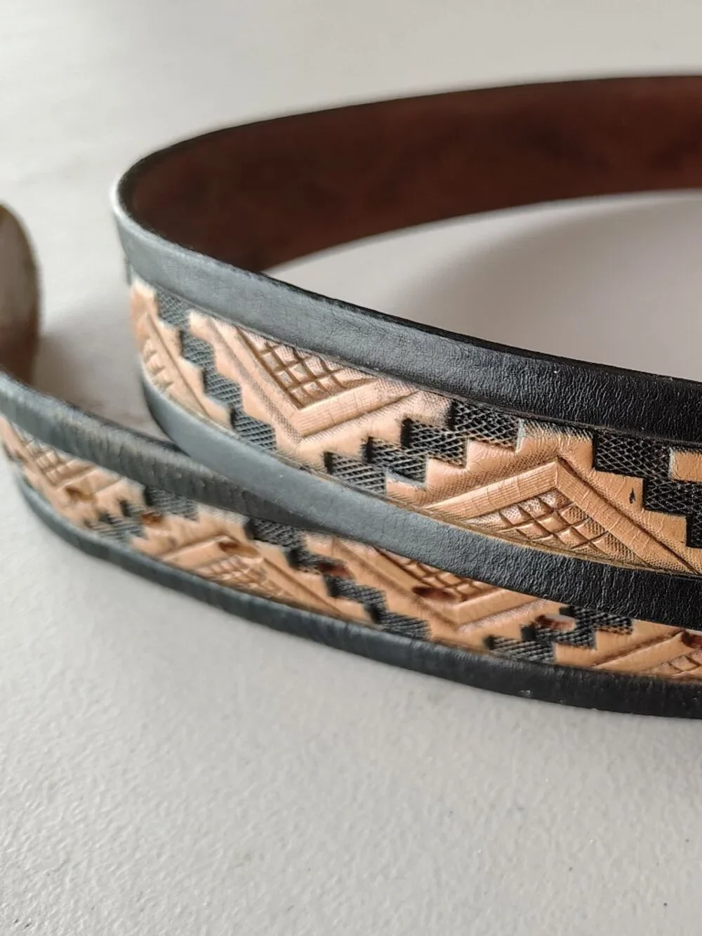 Mens Southwestern Leather Belt. Size 38